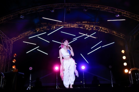 コムアイ（撮影：横山マサト）