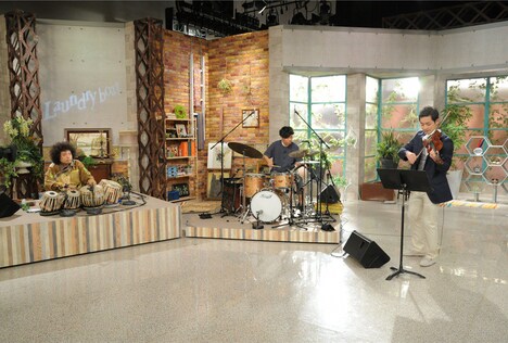 U-zhaan、石若駿、五嶋龍のセッションの様子。(c)テレビ朝日