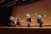 さくら学院「カルタの授業」3時限目の様子。
