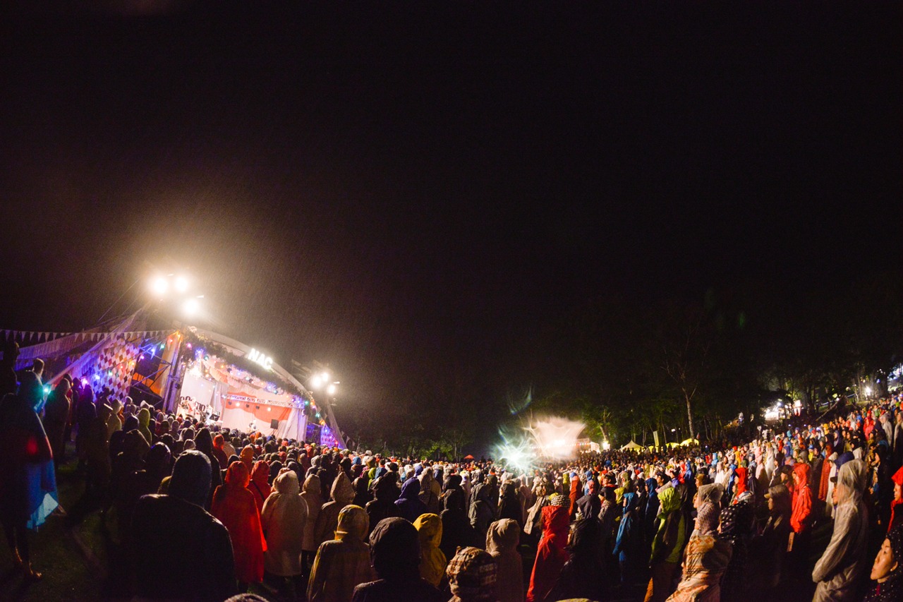 「New Acoustic Camp 2016」の様子。（提供：New Acoustic Camp 実行委員会［N.A.C.］）