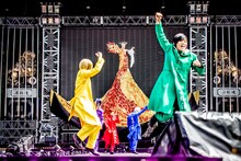 小林幸子とアルスマグナ（撮影：青木カズロー）