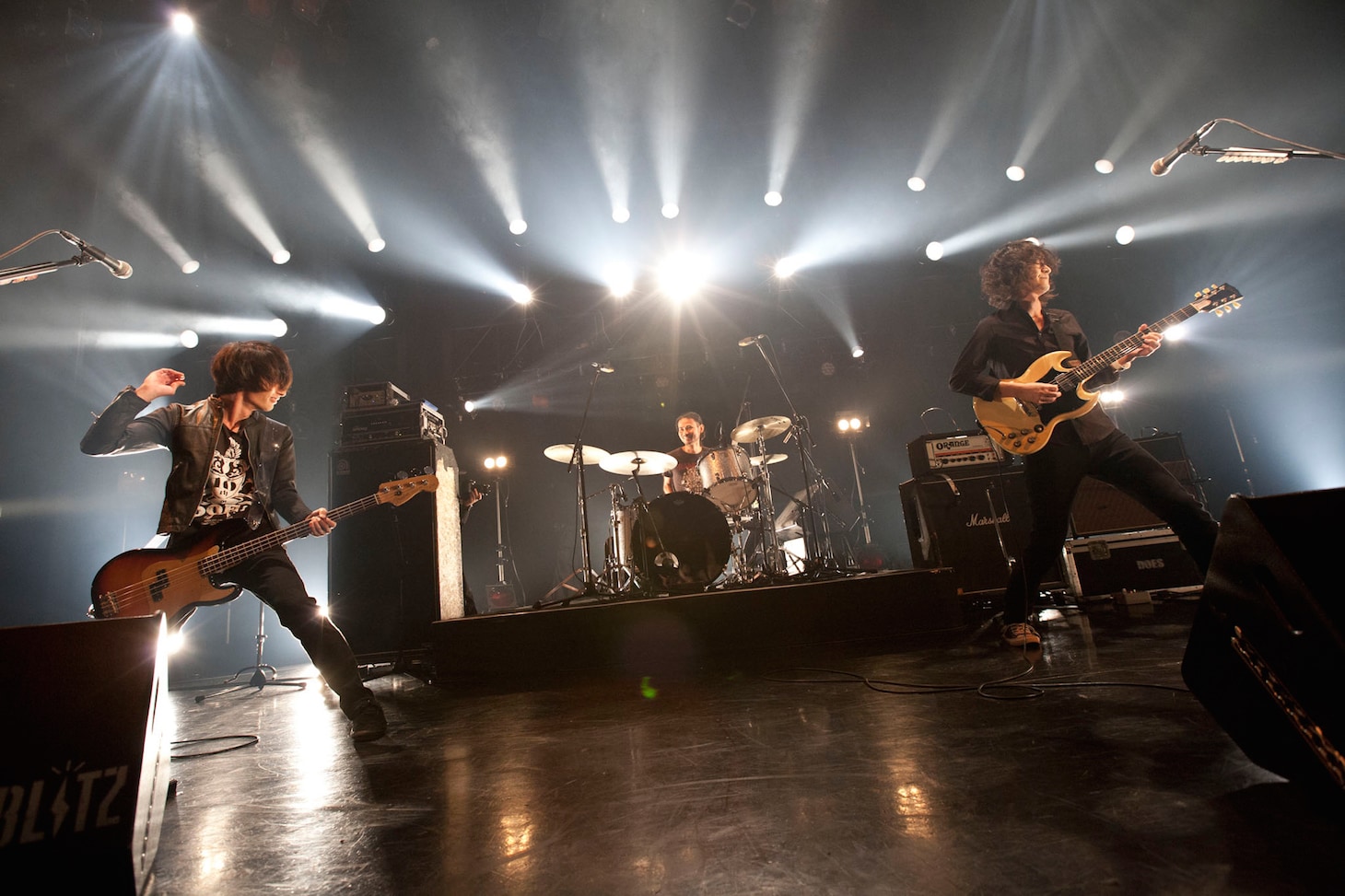 DOES 10th Anniversary Live「Thanksgiving!」in AKASAKA BLITZ(初回生産限定盤) [DVD] lok26k6 DOES、活動休止前ラストライブを映像化！「ベストな選曲」を完全収録