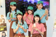 左から山北早紀、芹澤優、若井友希、久保田未夢、澁谷梓希。