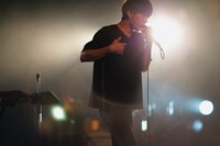 福永浩平（Vo）（Photo by Mitch Nakano）