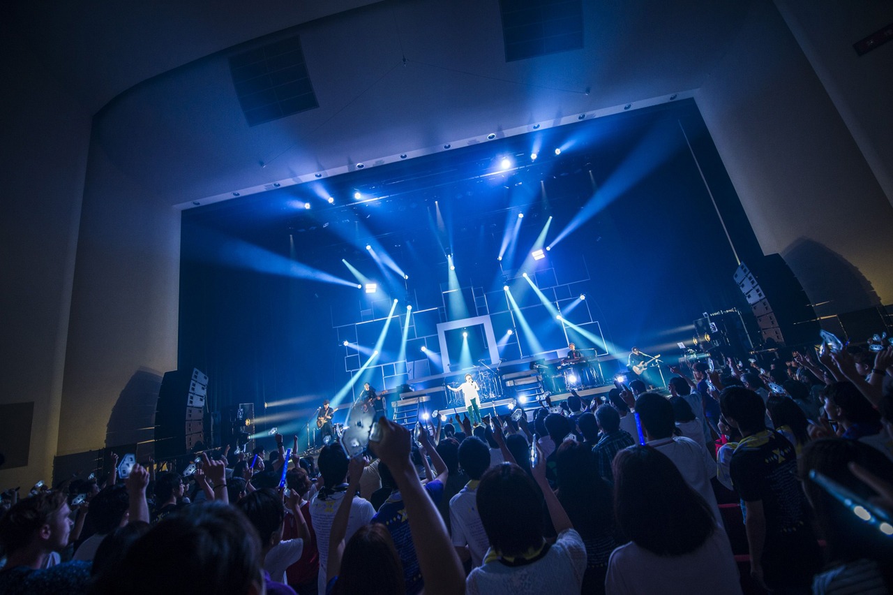 家入レオ「5th Live Tour 2016 ～WE | ME～」埼玉・三郷市文化会館 大ホール公演の様子。（撮影：田中聖太郎）