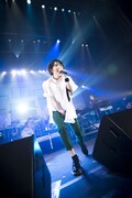 家入レオ「5th Live Tour 2016 ～WE | ME～」埼玉・三郷市文化会館 大ホール公演の様子。（撮影：田中聖太郎）