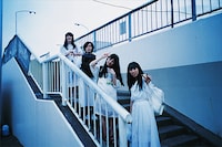 解散発表時の校庭カメラガールツヴァイ。