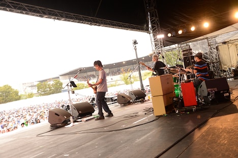 くるり with 森信行(撮影:久保憲司)