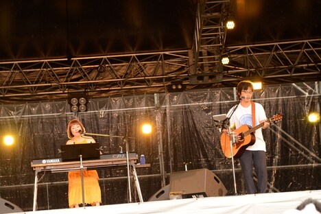 矢野顕子と岸田繁のコラボの様子。(撮影:久保憲司)