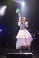 渡部由衣「FUN FAN FESTIVAL 2016」の様子。（写真提供：徳間ジャパンコミュニケーションズ）