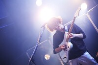 黒田隼之介（G, Cho）（撮影：後藤壮太郎）