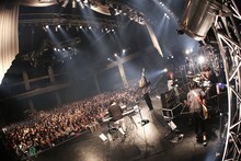 sumika「『アンサーパレード』Release Tour Final OnemanLive【Little crown #3】」神奈川・CLUB CITTA'公演の様子。（撮影：後藤壮太郎）