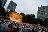 「空想トラベル presents 空想野外大音楽祭」の様子。（撮影：藤森勇気）