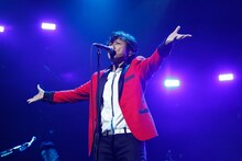 藤井フミヤ「FUMIYA FUJII CONCERT TOUR 2016 大人ロック」東京・東京国際フォーラム ホールA公演の様子。（撮影：白岡直子）