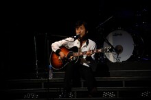 藤井フミヤ（撮影：白岡直子）