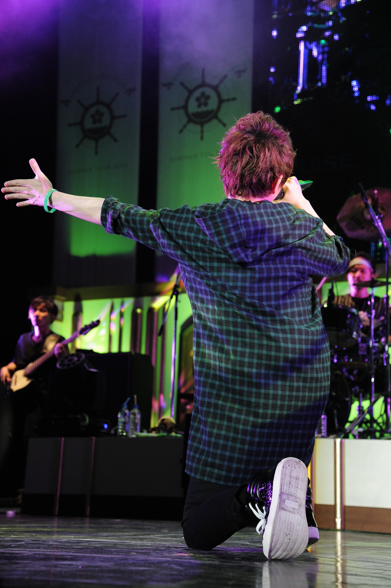 人気画像10位は「浦島坂田船、涙も見せた『SUMMER TOUR』最終公演」より、うらたぬき。（写真提供：EXIT TUNES）