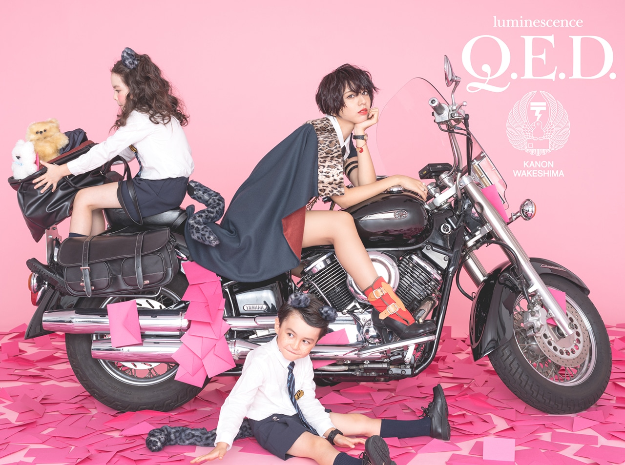 分島花音「luminescence Q.E.D.」初回限定盤ジャケット