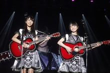 今泉佑唯と小林由依によるフォークデュオ・ゆいちゃんず。