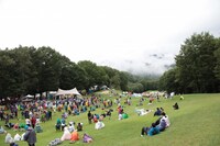 「New Acoustic Camp 2016」の様子。  （c）New Acoustic Camp