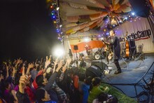 OVERGROUND ACOUSTIC UNDERGROUND  （c）New Acoustic Camp