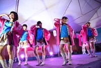 LinQによるライブの様子。