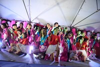 LinQによるライブの様子。