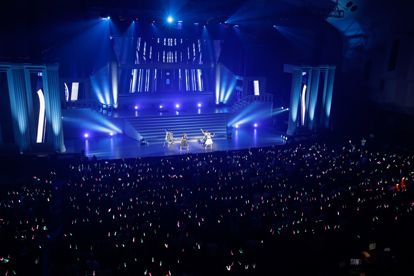 神奈川・パシフィコ横浜 国立大ホール公演の様子。