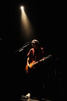 椎木知仁（G, Vo）（Photo by MASANORI FUJIKAWA）