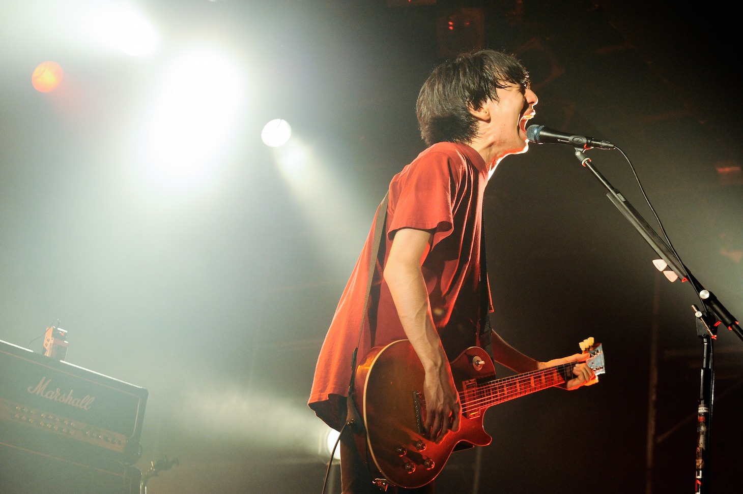 椎木知仁（G, Vo）（Photo by MASANORI FUJIKAWA）