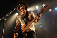 山本大樹（B, Cho）（Photo by MASANORI FUJIKAWA）