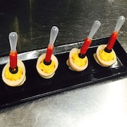 コラボメニュー「ギョロ目玉のピンチョス」