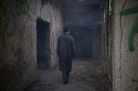 「Believe My Eyes」ミュージックビデオのワンシーン。