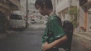 MONGOL800「rainbow」ミュージックビデオのワンシーン。