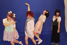 ゆるめるモ！「はみだしパラダイス」ミュージックビデオ撮影時の様子。