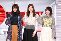 人気画像8位は「乃木坂46生駒、白石、西野が日テレ『おしゃれイズム』初出演」より、西野七瀬（左）、白石麻衣（中央）、生駒里奈（右）。 (c)日本テレビ