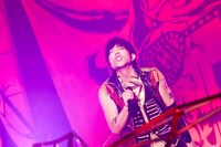 KISHOW（撮影：平野タカシ、M.キセキ）