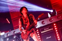 e-ZUKA（撮影：平野タカシ、M.キセキ）