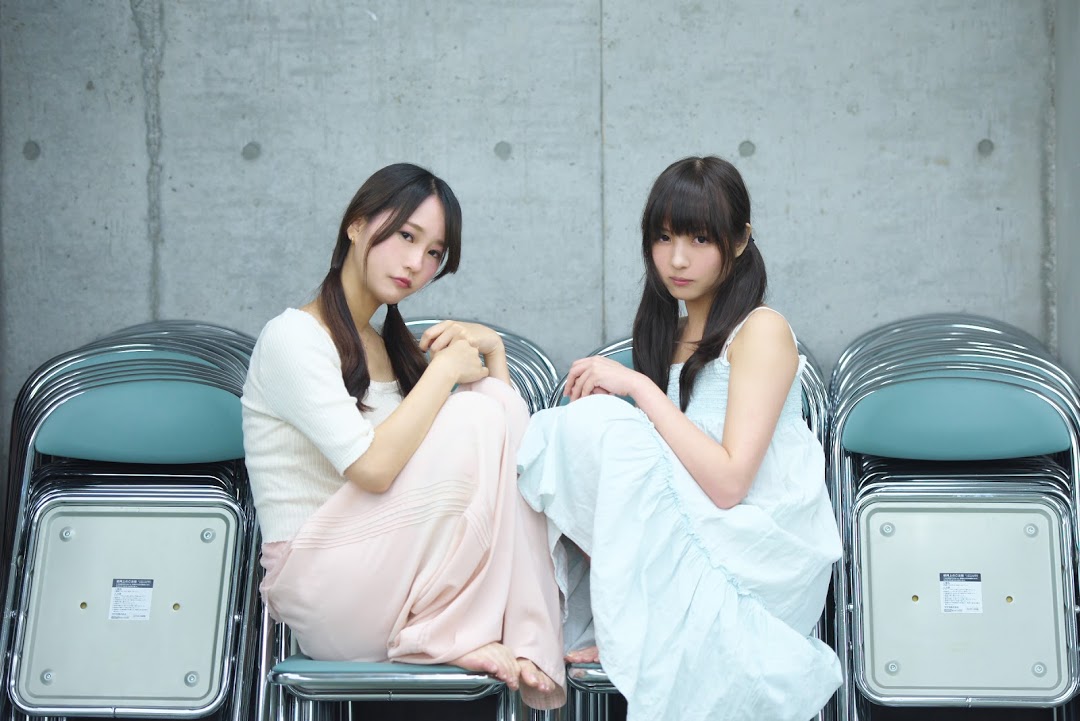 中村ちひろ（左）とボブリシャス（右）。