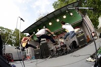 THE FOREVER YOUNG（撮影：半田安政[showcase]）