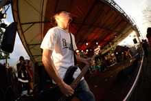 庵原将平（Vo, B / SHANK）（撮影：半田安政[showcase]）