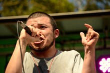 アフロ（MC / MOROHA）（撮影：半田安政[showcase]）