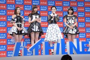 左から渡辺麻友、指原莉乃、島崎遥香、横山由依。