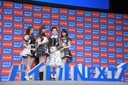 左から渡辺麻友、指原莉乃、島崎遥香、横山由依。