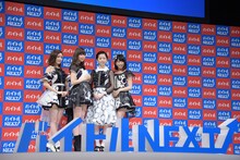左から渡辺麻友、指原莉乃、島崎遥香、横山由依。