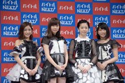 左から渡辺麻友、指原莉乃、島崎遥香、横山由依。