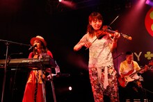 HY+BIGMAMA「Synchronicity Tour 2016」沖縄・ミュージックタウン音市場公演の様子。（Photo by G-KEN）