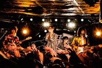 夜の本気ダンス（撮影：浜野カズシ）