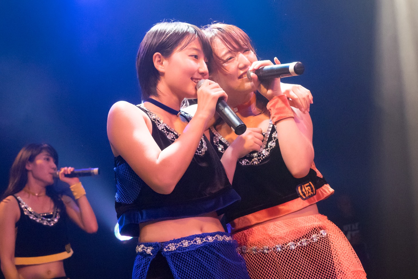 「アップアップガールズ（仮） Road to 武道館 LIVE! LIVE! LIVE!」初日公演の様子。（写真提供：YU-Mエンターテインメント）