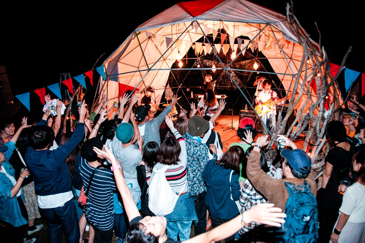 Tempalay＆ドミコ主催の野外イベント“ビートマ”は盛況に