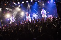 ウソツキ（Photo by Daisuke Miyashita）